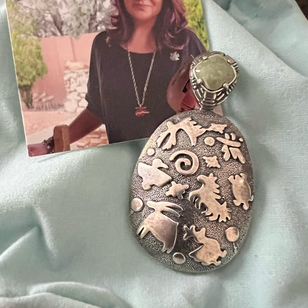American West Silver and Green Pendant - Picture 5 of 6